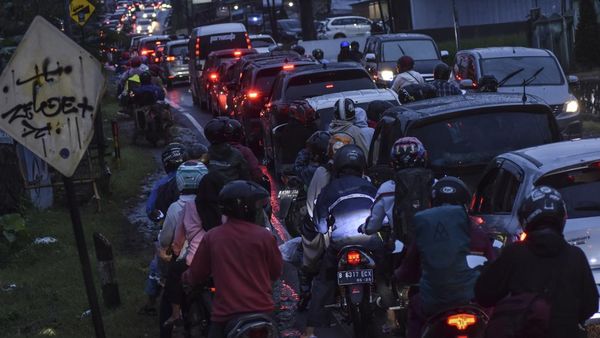Penampakan Macet Arus Balik di Jalur Selatan Tasikmalaya