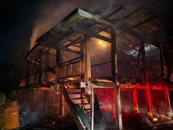 Rumah Adat Tomakaka di Luwu Utara Hangus Terbakar, Polisi Selidiki