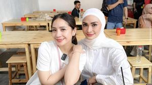 Potret Kulineran Putri Zulhas Lebaran Bareng Verrell Bramasta