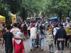 Naik 2 Kali Lipat, Total Wisatawan Ragunan Hari Ini Capai 112.569 Orang
