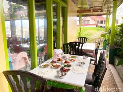 RM Family Benteng Indah di Bukittinggi Jadi Tempat Lahirnya Ayam Pop