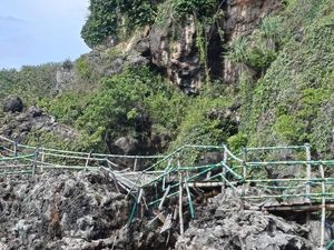 Wisatawan Jatuh dari Jembatan Pantai Siung, Ini Penjelasan Dispar Gunungkidul Wisatawan Jatuh dari Jembatan Pantai Siung, Ini Penjelasan Dispar Gunungkidul