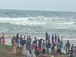 Bocah Hilang Terseret Ombak di Pantai Muaragatah Pangandaran