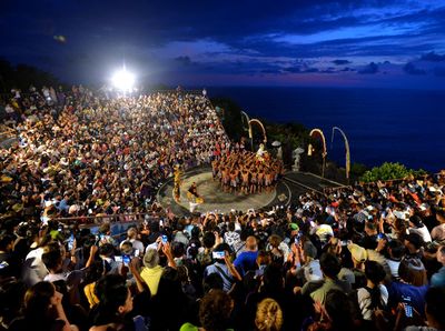 Libur Lebaran, Wisata Tari Kecak di Bali Diserbu Wisatawan