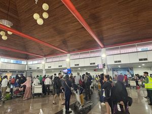 Puncak Arus Balik di Bandara Pattimura 15 April, Diprediksi 2.400 Penumpang Puncak Arus Balik di Bandara Pattimura 15 April, Diprediksi 2.400 Penumpang