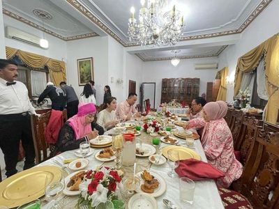 Lebaran di Pakistan, Dewi Perssik Puas Makan Mewah
