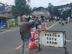 Lalin Padat, One Way Arah Puncak Bogor Diterapkan Pagi Ini