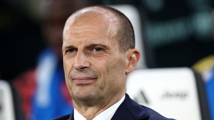 TURIN, ITALY - APRIL 7: Massimiliano Allegri of Juventus Fc looks on prior to the Serie A TIM match between Juventus and ACF Fiorentina on April 7, 2024 in Turin, Italy. (Photo by sportinfoto/DeFodi Images via Getty Images)