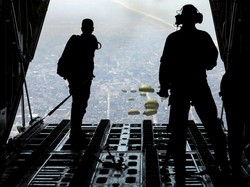 Militer Yordania Tembak Jatuh Drone Iran yang Hendak Serang Israel