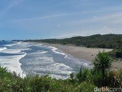 Pantai Muaragatah, Hidden Gem di Pangandaran Berpemandangan Indah