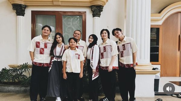 Foto: Penampilan Mahalini Ikut Rayakan Lebaran Bersama Keluarga Rizky Febian