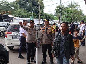 96 Personel Gabungan Amankan Arus Balik Lebaran di Stasiun Pasar Senen-Gambir