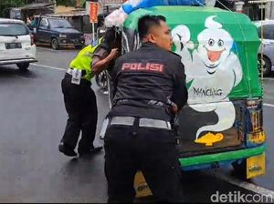 Cerita Sekeluarga Mudik Naik Bajaj Jakarta-Banyuwangi Mogok di Mojokerto Cerita Sekeluarga Mudik Naik Bajaj Jakarta-Banyuwangi Mogok di Mojokerto