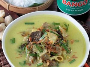 Empal Gentong Cirebon yang Gurih Pekat Kuahnya ada di 5 Tempat Ini Empal Gentong Cirebon yang Gurih Pekat Kuahnya ada di 5 Tempat Ini