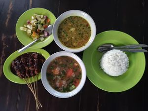 Rekomendasi 6 Wisata Kuliner di Cirebon Dekat Pintu Tol Rekomendasi 6 Wisata Kuliner di Cirebon Dekat Pintu Tol