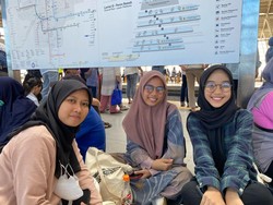 Stasiun Manggarai Tetap Ramai Libur Lebaran, Penumpang: Kalau Sepi Saya Heran