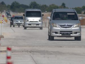 Suasana Arus Balik di Tol Fungsional Solo-Yogyakarta Suasana Arus Balik di Tol Fungsional Solo-Yogyakarta
