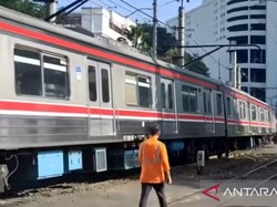 KRL Anjlok di Depan WTC Mangga Dua Telah Dievakuasi