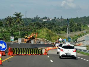 Perbaikan Tol Bocimi Terdampak Longsor Ditargetkan Rampung Akhir 2024 Perbaikan Tol Bocimi Terdampak Longsor Ditargetkan Rampung Akhir 2024