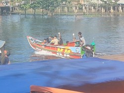 Tradisi Bujang Gadis Ogan Ilir Naik Speedboat-Kapal Jukung Saat Lebaran