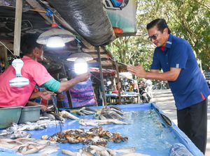 Momen Fadel Muhammad Silaturahmi Idul Fitri dengan Masyarakat Gorontalo
