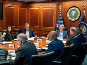 Iran Serang Israel, Presiden AS Langsung Gelar Rapat Darurat