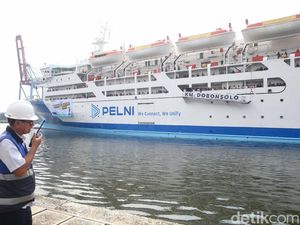 KM Dobonsolo yang Bawa Peserta Mudik Gratis Tiba Kembali di Tanjung Priok KM Dobonsolo yang Bawa Peserta Mudik Gratis Tiba Kembali di Tanjung Priok