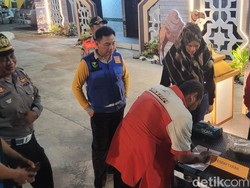 Kru Bus Terminal Purabaya Dites Urine Demi Keselamatan Penumpang Arus Balik