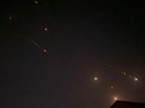 Militer Israel: Serangan Iran Masih Berlangsung, 200 Drone-Rudal Diluncurkan Militer Israel: Serangan Iran Masih Berlangsung, 200 Drone-Rudal Diluncurkan