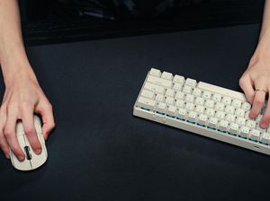 Logitech G Pro X 60 Lightspeed Dibekali Teknologi Keycontrol, Harganya?