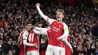 Martin Odegaard tempati posisi ketiga. Sang jendral lini tengah ini mampu kemas 10 assist di musim 2023/2024 dan jadi catatan terbaiknya sejauh ini (AP)