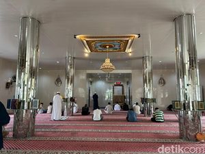 Masjid Megah di Pondok Cabe Siap Tampung 1.000 Jemaah Masjid Megah di Pondok Cabe Siap Tampung 1.000 Jemaah
