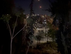 Perang Iran Vs Israel, Rudal Juga Diluncurkan dari Yaman-Irak