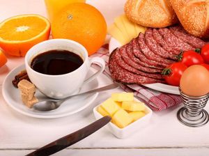 Hindari Minum Kopi setelah Makan Daging, Ini Efeknya Hindari Minum Kopi setelah Makan Daging, Ini Efeknya