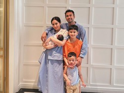 Kabar Raffi Ahmad Adopsi Bayi Perempuan Bernama Lily