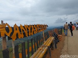 Terasering Panyaweuyan Majalengka Sepi Pengunjung di Momen Lebaran