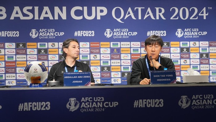 Pelatih Timnas Indonesia U-23 Shin Tae-yong dan tiga pelatih peserta Grup A Piala Asia U-23 2024.