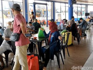 Banyak Pemudik dari Bali Pulang ke Jawa Setelah Libur Lebaran