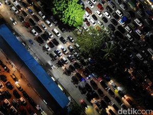 160 Ribu Pemudik Kembali ke Jawa Lewat Bakauheni Saat Puncak Arus Balik 160 Ribu Pemudik Kembali ke Jawa Lewat Bakauheni Saat Puncak Arus Balik