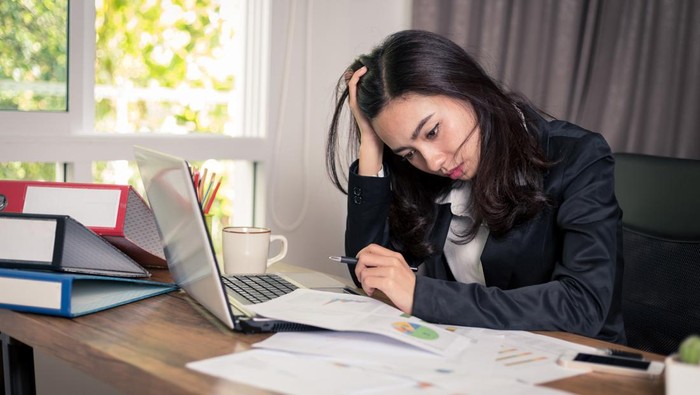 Jangan Langsung Marah, Mungkin Ini Alasan Temanmu Susah Banget Disuruh Ngerjain Tugas