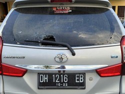 Buronan Pembakar Rumah-Perusakan Motor Serang Polisi Saat Ditangkap