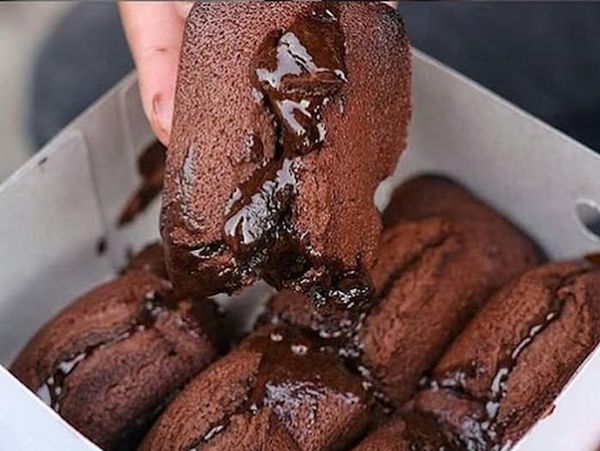 20 Kue Balok yang Empuk Legit Ada di Sini