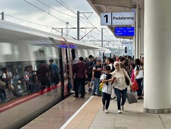 Hari Terakhir Cuti Bersama Lebaran, Jumlah Penumpang Whoosh Semakin Meningkat