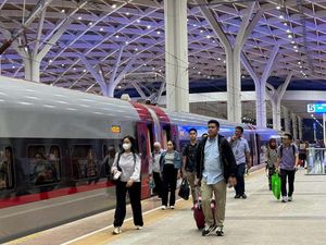 Jelang Long Weekend, Tiket Whoosh Dijual Mulai Rp 150 ribu