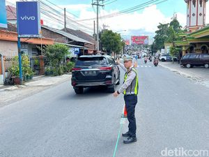 Arus Balik Libur Lebaran, Lalu Lintas di Simpang Karanglo Malang Meningkat