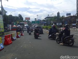 Volume Lalin Meningkat, Polisi Terapkan One Way Menuju Puncak Bogor