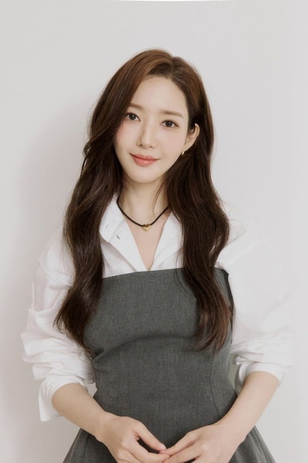 Potret Park Min Young