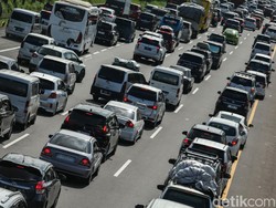 Info Lalu Lintas di Tol Arah Jakarta Pagi Ini: Jagorawi-Japek Padat