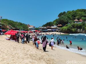 H+5 Lebaran, Pantai Indrayanti Gunungkidul Ramai Wisatawan H+5 Lebaran, Pantai Indrayanti Gunungkidul Ramai Wisatawan