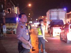 Simpang Ajibarang Macet, Lalin Dialihkan Via Tol Pemalang-Jalur Selatan Simpang Ajibarang Macet, Lalin Dialihkan Via Tol Pemalang-Jalur Selatan